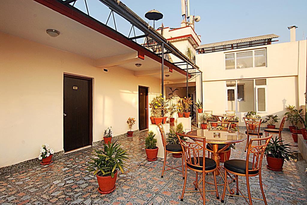Kathmandu Grand Hotel Екстериор снимка